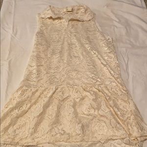 Lace collard tank with peplum edging